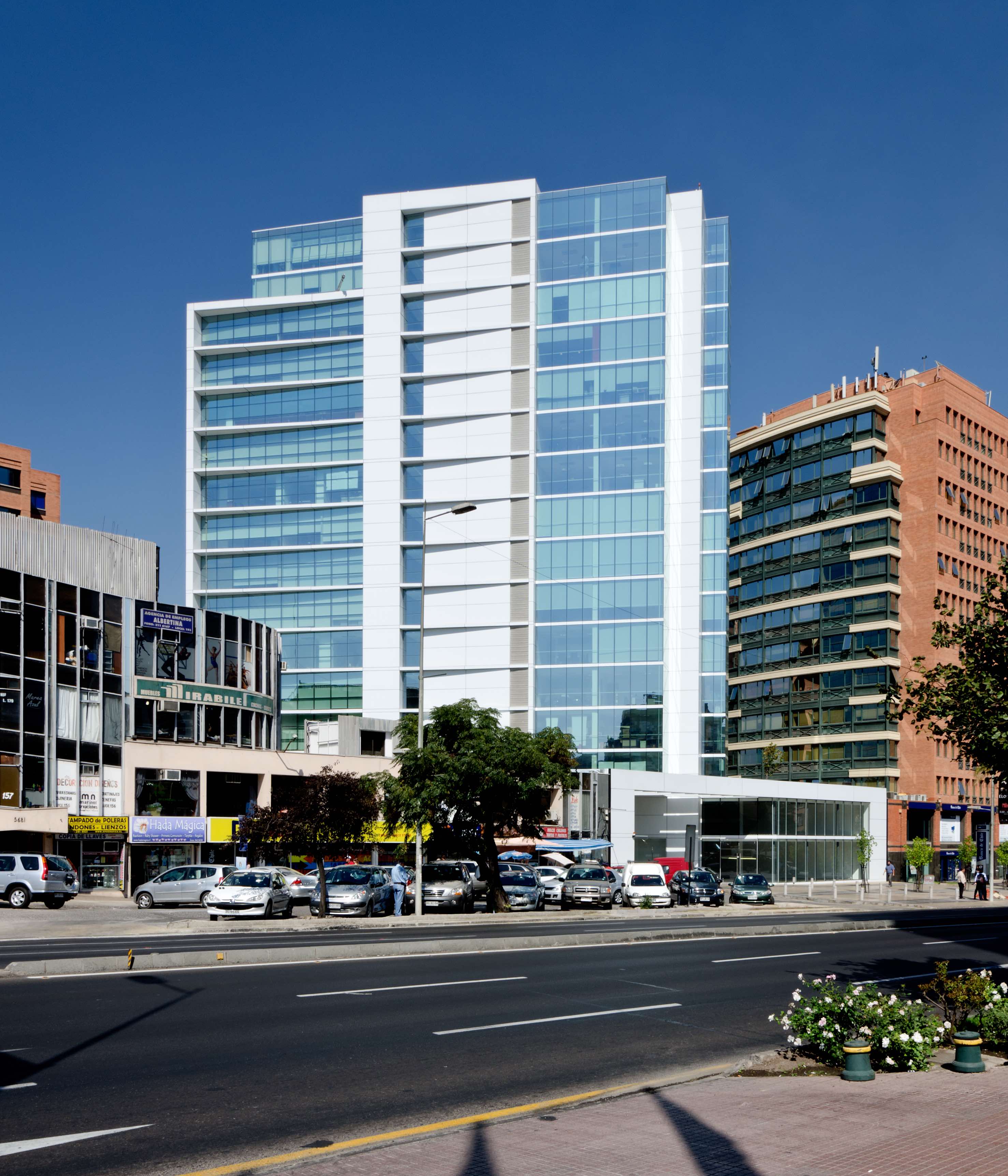 Apoquindo Proyecto de Absalon, Constructora e Inmobiliaria.